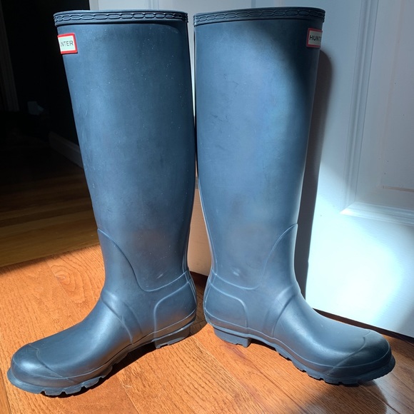 Matte navy tall Hunter rain boots - Picture 3 of 4